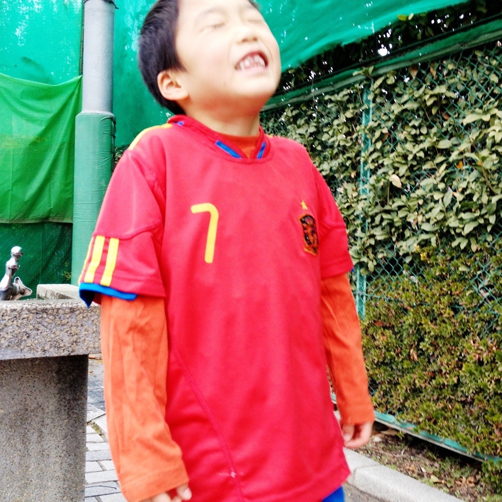 ボールに近づけ！