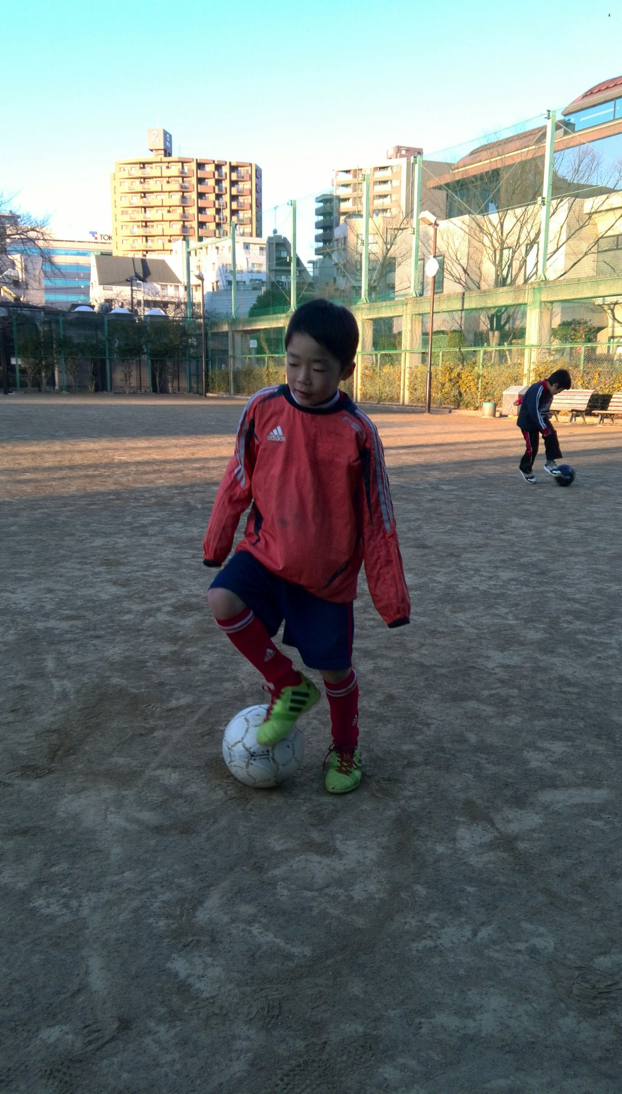 ヘディングシュート？